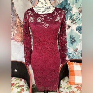 AMBIANCE Elegant Lace Burgundy Dress